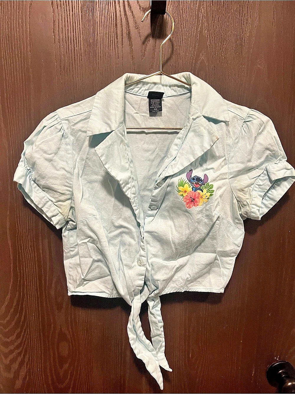 Disney Lilo & Stitch Retro Girls Tie Front Button-Up Crop Top Small - Hot Topic